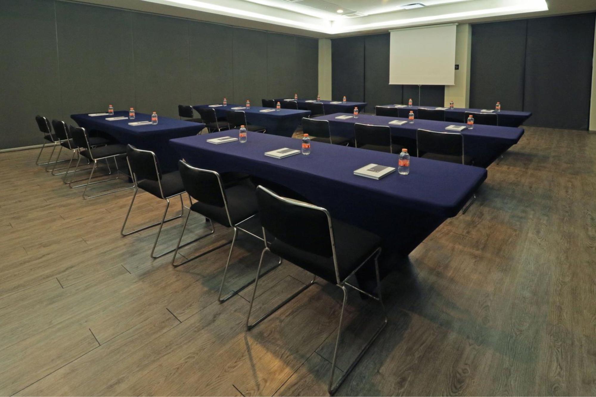City Express Plus By Marriott Monterrey Galerias Exterior foto