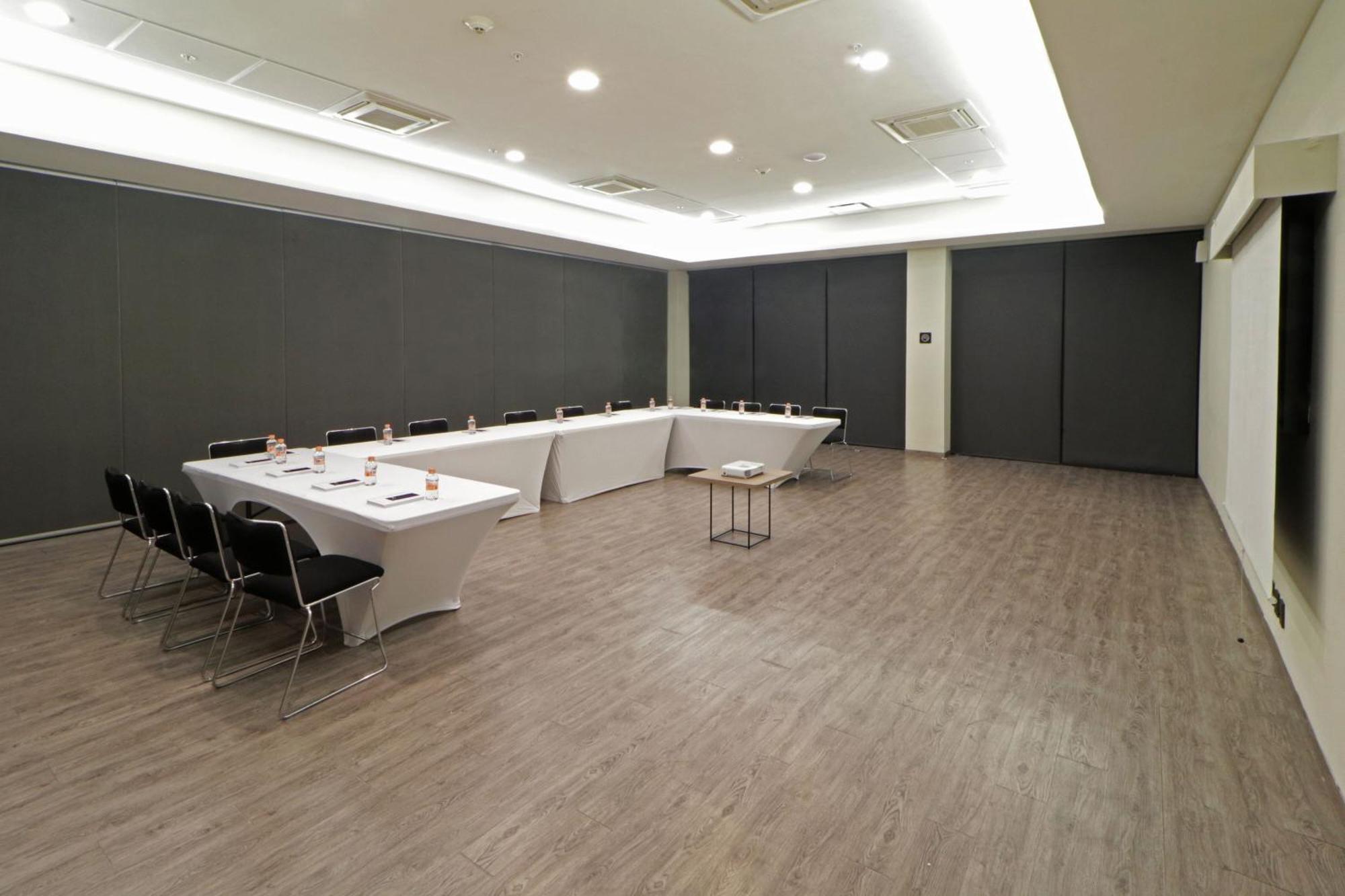 City Express Plus By Marriott Monterrey Galerias Exterior foto