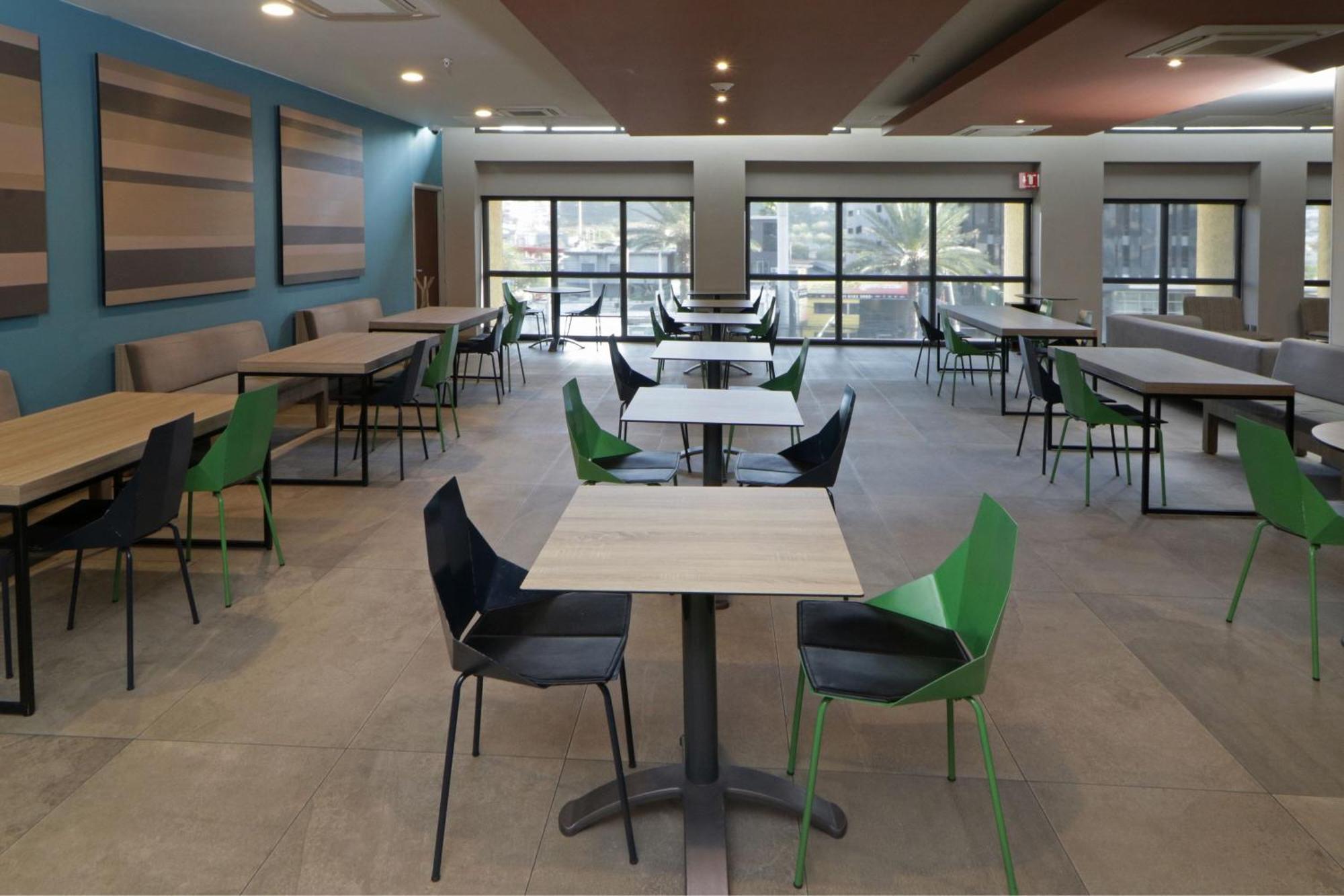 City Express Plus By Marriott Monterrey Galerias Exterior foto