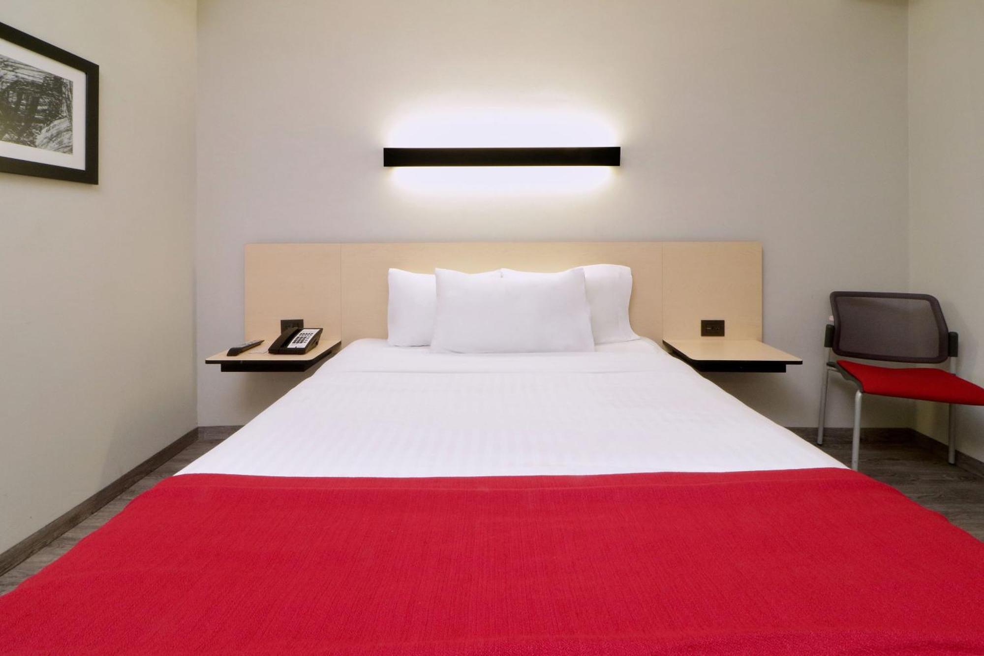 City Express Plus By Marriott Monterrey Galerias Exterior foto